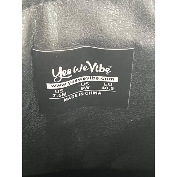 Yes We Vibe Women's Colorful Striped Combat Lace-Up Boots - Size 9W - Picture 4 of 13